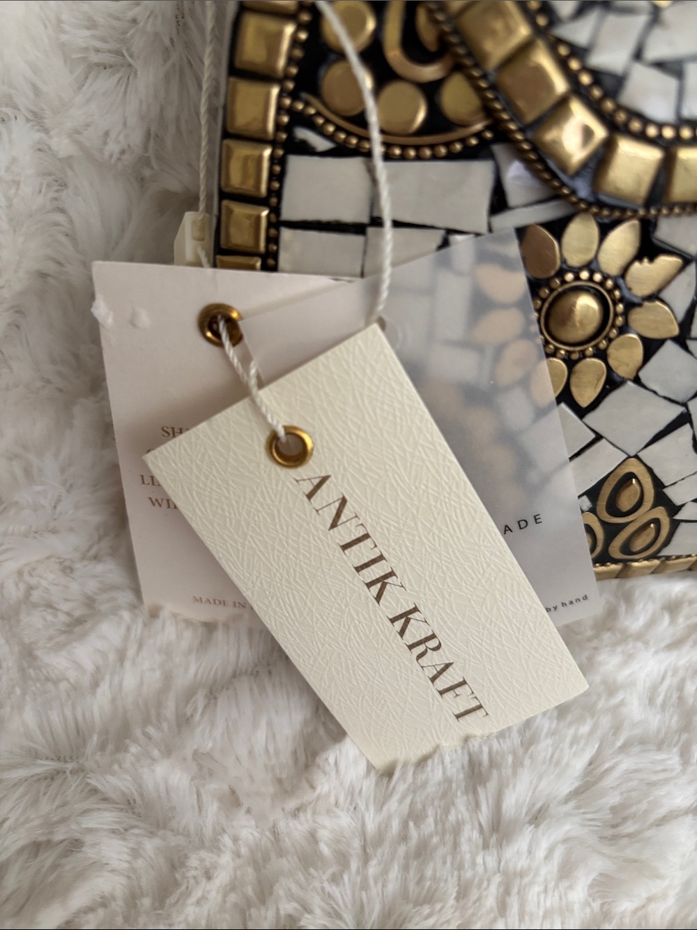 Antik Kraft White and Gold Mosaic Floral Embellished Crossbody/Clutch - Picture 2 of 10